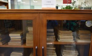 書館的古書區，需嚴格監控溫度和濕度以確保古書保持良好狀態。