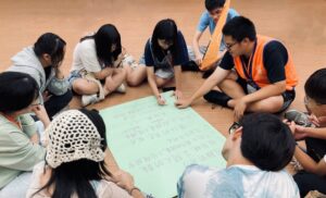 「大手拉小手—育成計畫」，安排多元課程及活動，增進人生視野。