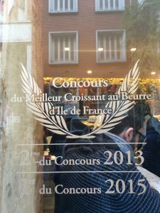 法蘭西島可頌冠軍 （二○一六年攝於巴黎59 RdS麵包店門口）