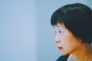 李昂