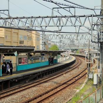 堀切車站：《東京物語》（1953），長男住的地方所靠近的車站場景。